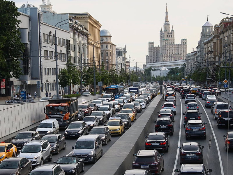 В Москве камеры выписали первые штрафы из-за шума транспорта